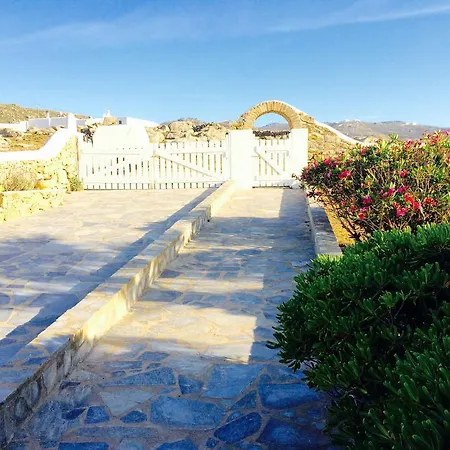 Traditional Villa Fteliá