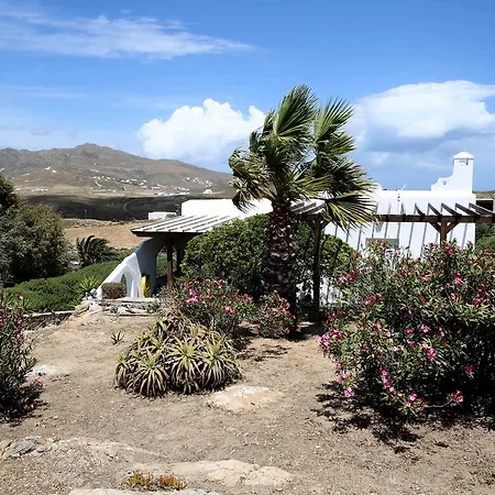Traditional Villa Fteliá