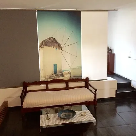 Traditional Fteliá