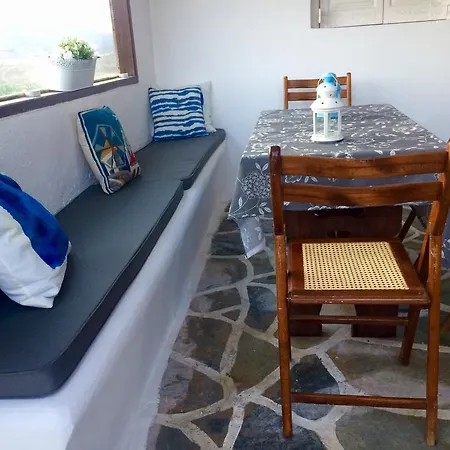 Traditional Fteliá